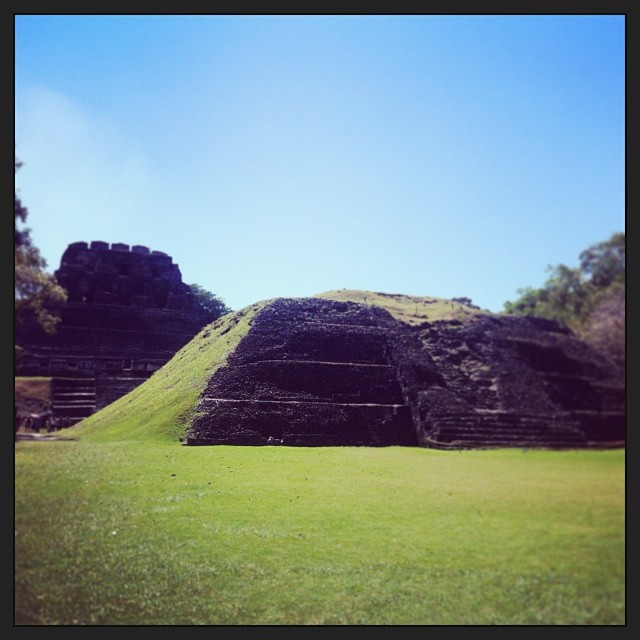 Xunantunich Maya Temple 246b4f0ea02e11e3bbfe0ace4e1335d0_8