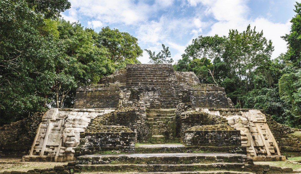 why you should visit belize in december