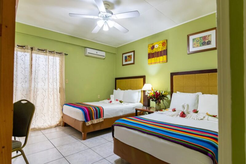  best time for Belize vacation