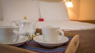 when to book Belize hotels