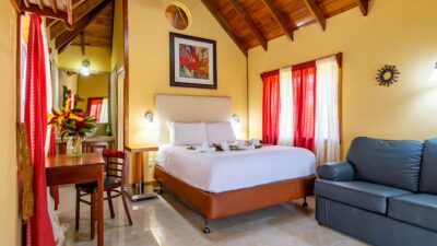 Cayo hotel deals summer