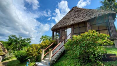 How to Find the PERFECT Place to Stay in Belize (Even on a Budget)