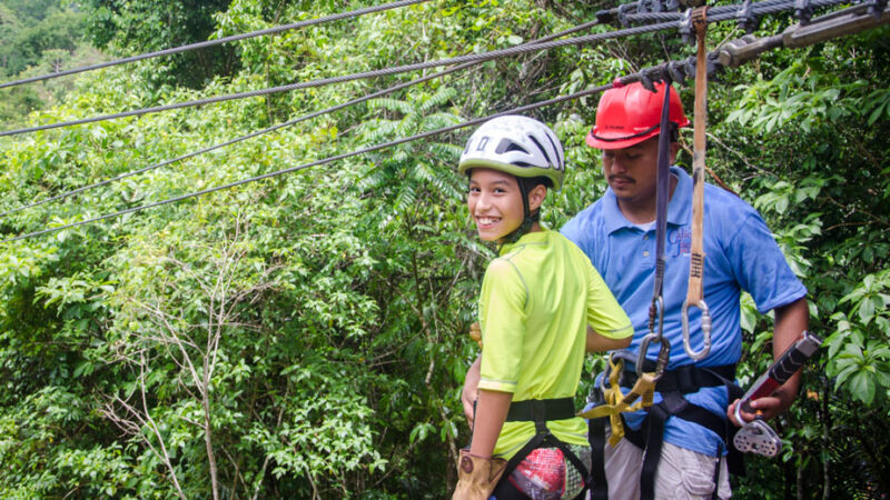 zip lining in belize