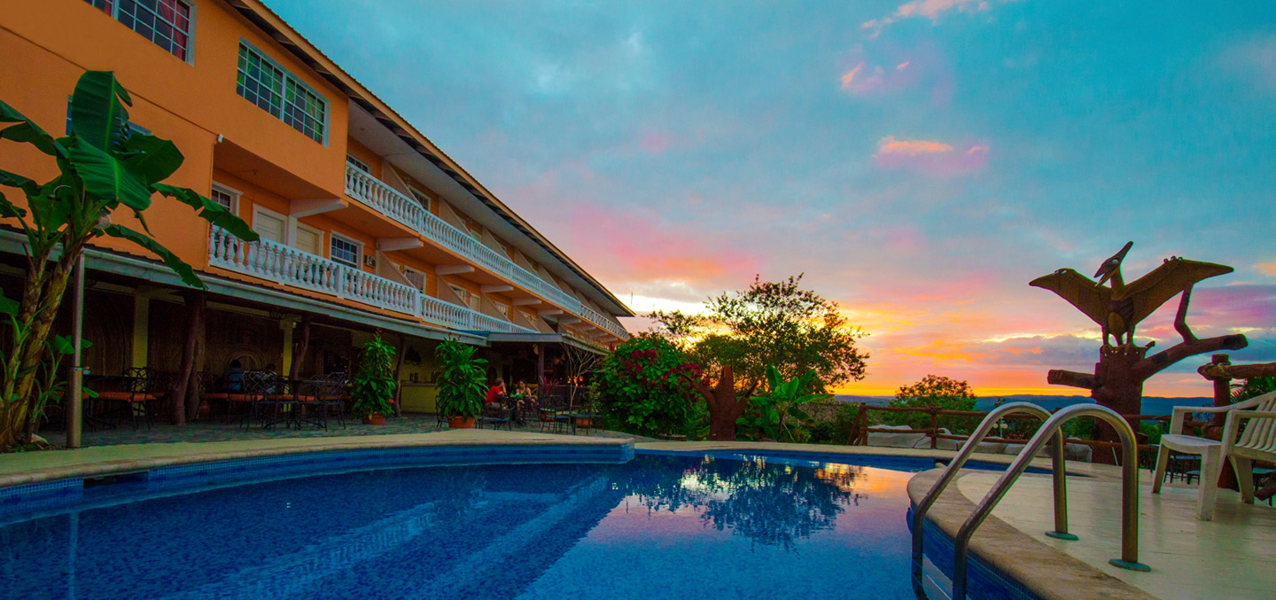 cahalpech-pool-san-ignacio
