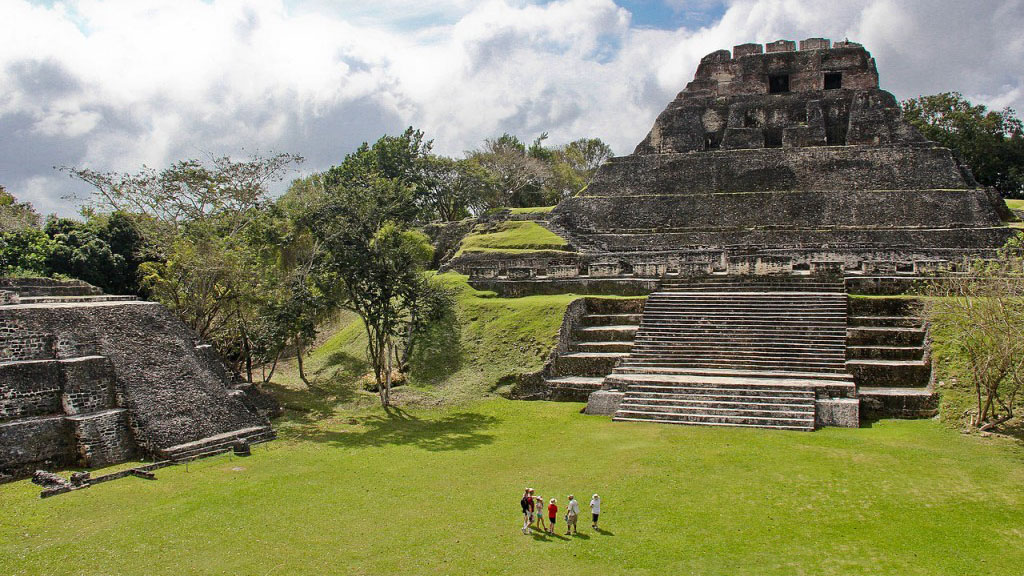 things to do in San Ignacio belize with kids